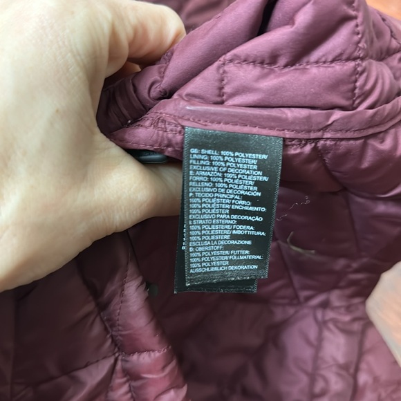 The north face women’s maroon jacket coat size XS - Picture 6 of 7